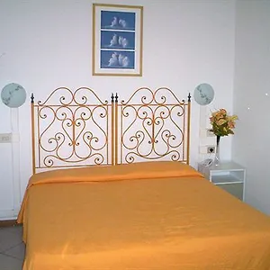 Boutique Hugo , Firenze Italia